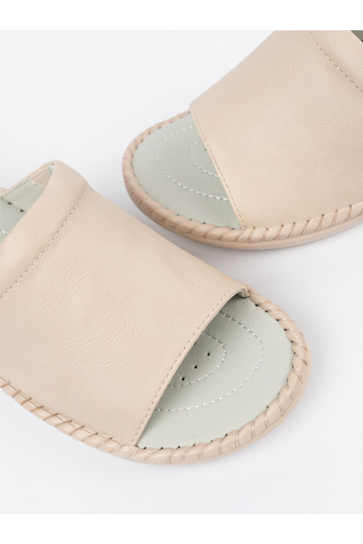 Ziloņkaula krāsas čības  z skórzaną wkładką