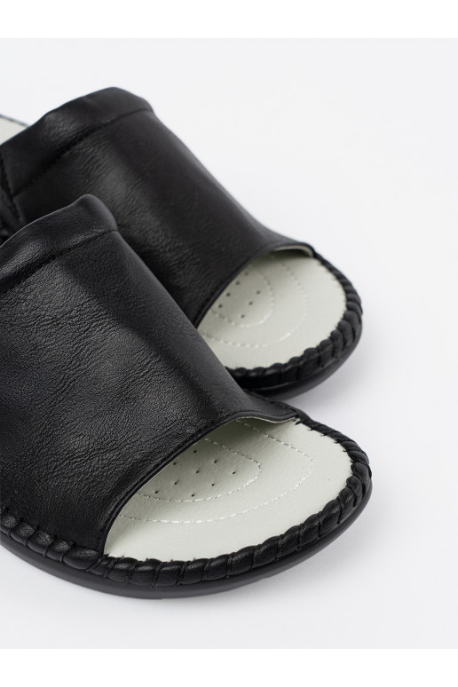 Melns čības   ze skórzaną wkładką