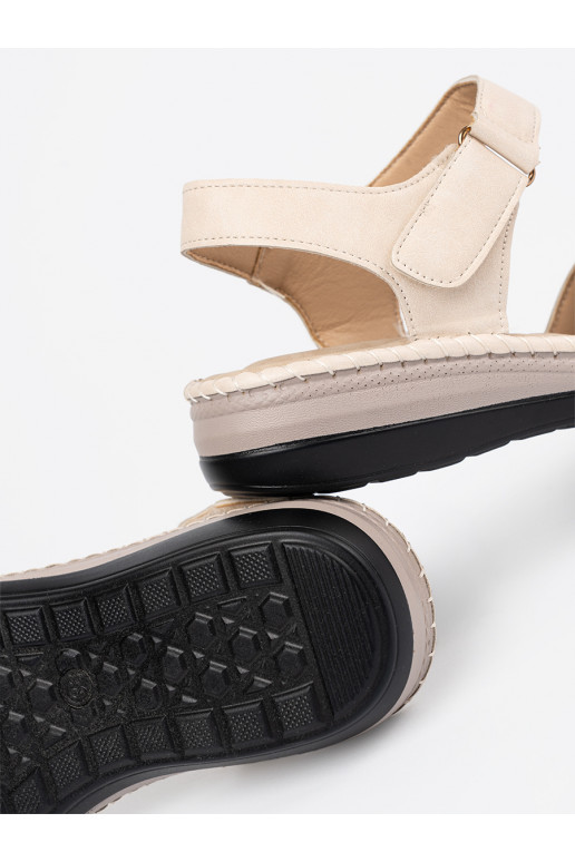 Ziloņkaula krāsas  kurpes 