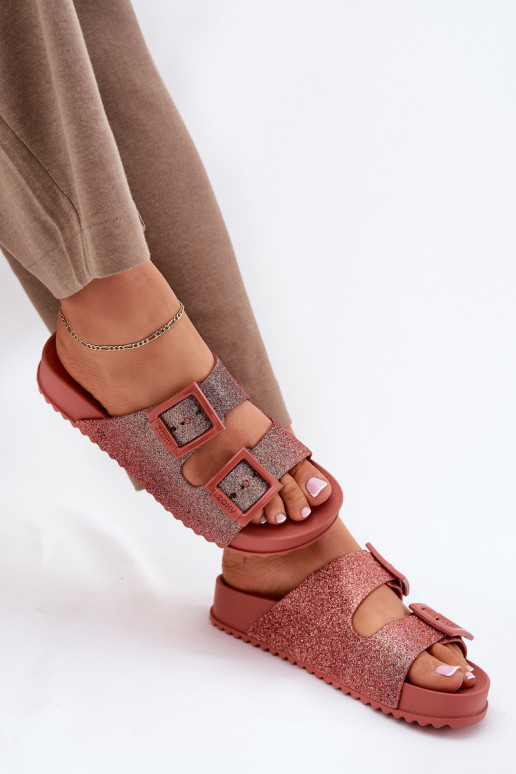 sieviešu čības ar mirdzumu I ar sprādzēmmi  RR285025 rozā krāsa  sieviešu čības ar mirdzumu I ar sprādzēmmi  RR285025 rozā krāsa