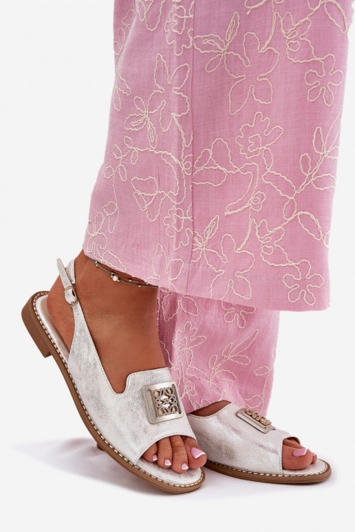 Eleganta stila Sieviešu basenes ar platiem papēžiem ar ornamentiem S.Barski KV51-082 Sudraba krāsas Eleganta stila Sieviešu basenes ar platiem papēžiem ar ornamentiem S.Barski KV51-082 Sudraba krāsas