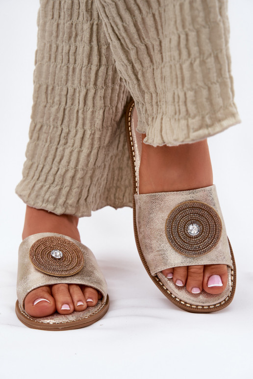 sieviešu čības ar platiem papēžiem ar ornamentiem S.Barski KV51-013 Zelta krāsas sieviešu čības ar platiem papēžiem ar ornamentiem S.Barski KV51-013 Zelta krāsas