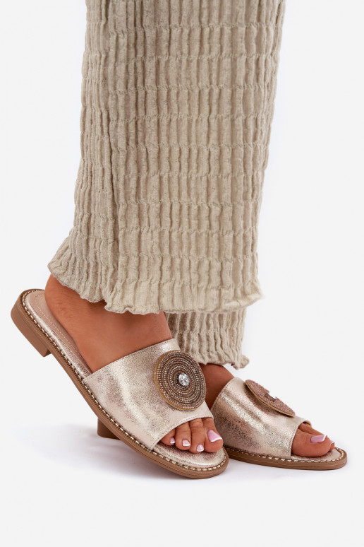 sieviešu čības ar platiem papēžiem ar ornamentiem S.Barski KV51-013 Zelta krāsas sieviešu čības ar platiem papēžiem ar ornamentiem S.Barski KV51-013 Zelta krāsas