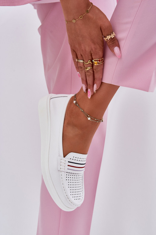   sieviešu mokasīni baltas krāsas Dovema