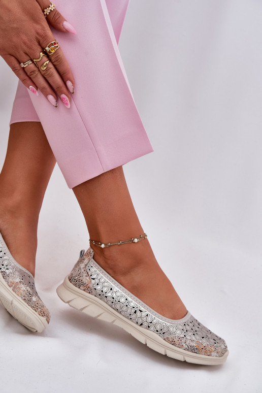 Balerīnas Zelta krāsas Leaneila     Balerīnas Zelta krāsas Leaneila