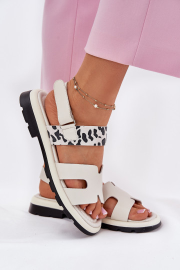 Sieviešu basenes   ar platiem papēžiem ar leoparda kažokādas rakstu Vinceza 66780 smilšu krāsas