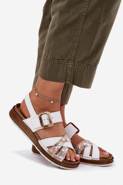 Sieviešu basenes ar sprādzēm Inblu GS000056 baltas krāsas Sieviešu basenes ar sprādzēm Inblu GS000056 baltas krāsas