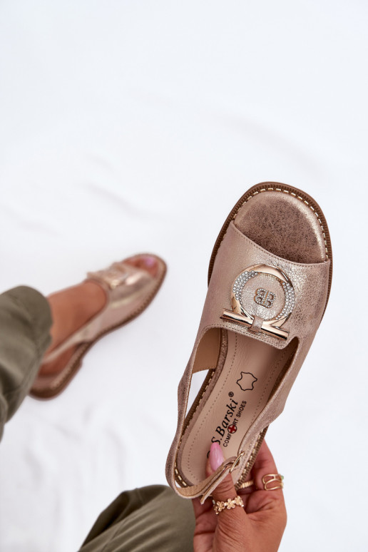 Eleganta stila sandales ar ornamentiem ar platiem papēžiem S.Barski KV51-003 Zelta krāsas Eleganta stila sandales ar ornamentiem ar platiem papēžiem S.Barski KV51-003 Zelta krāsas