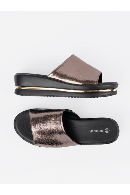 Metallic čības   ar platformu Metallic čības   ar platformu