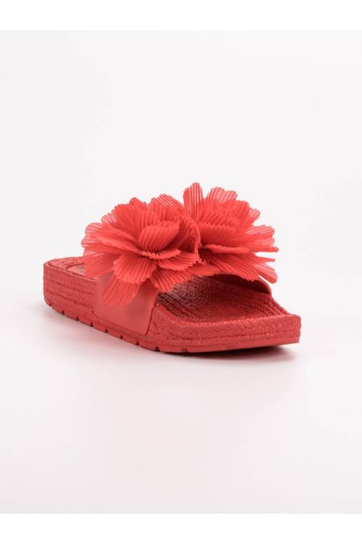 Sarkanas krāsas Čības ar puķītēm... Sarkanas krāsas Čības ar puķītēm...