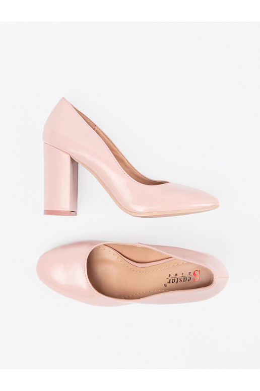 Rozā krāsas ļakoti Kurpes