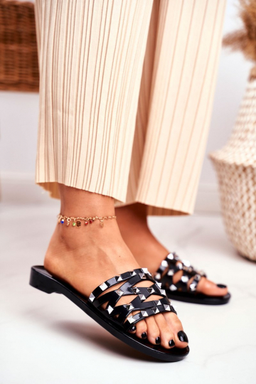 Plätud mustad kummist...