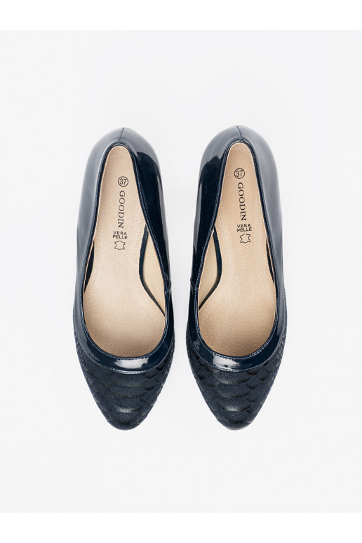  Melnas krāsas puszābaki 