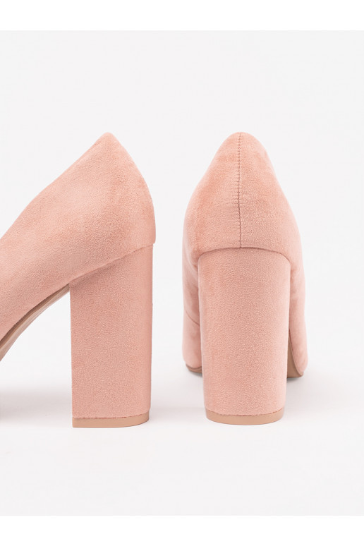  rozā krāsa puszābaki uz papēža