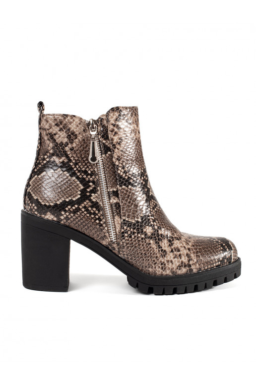 Kurpes ar papēžiem wężowy wzór