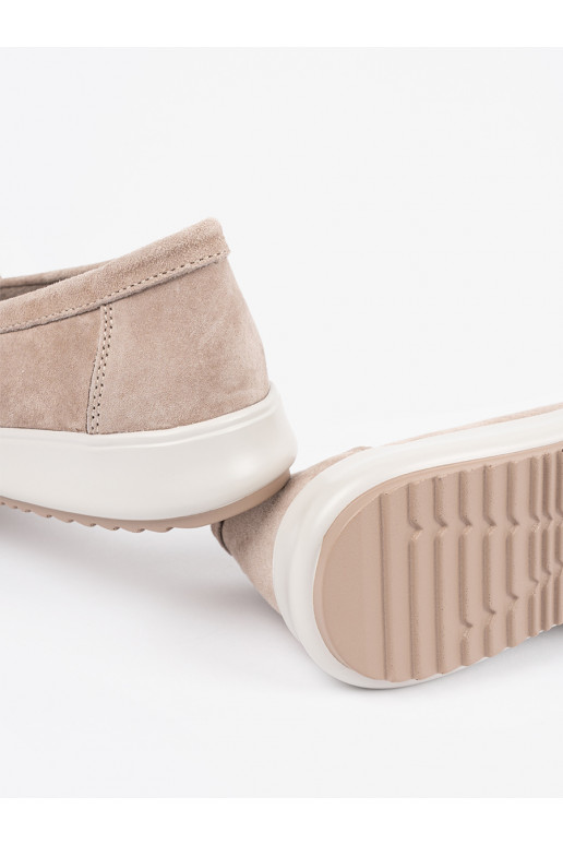 smilšu krāsas mokasīni  smilšu krāsas mokasīni