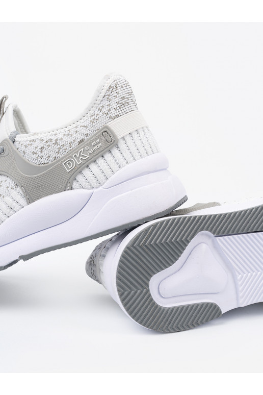 Sporta stila apavi balta krāsa-pelēkas krāsas Sporta stila apavi balta krāsa-pelēkas krāsas