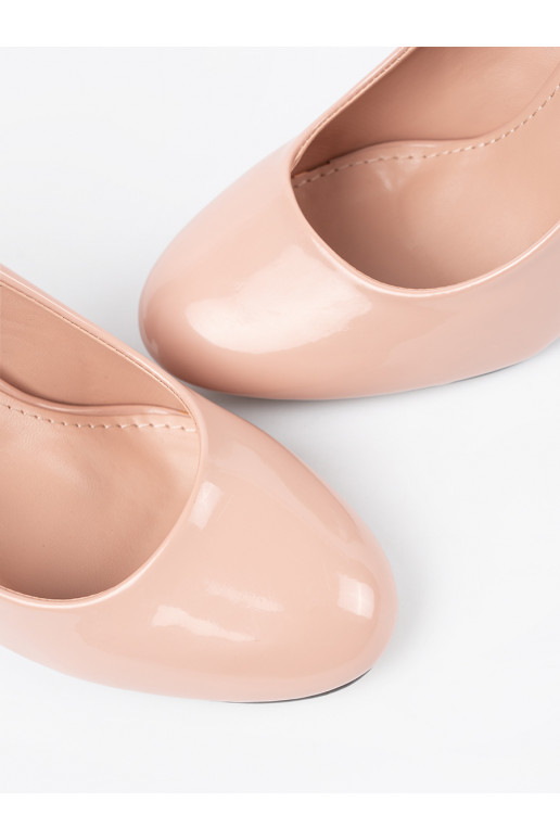 Ziloņkaula krāsas  puszābaki uz papēža