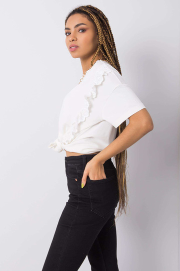 Balts T-krekls ar volāniem...