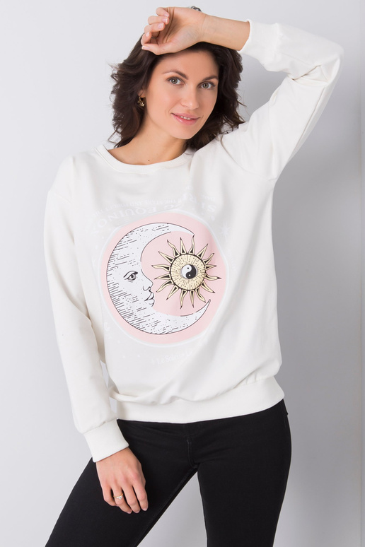 Balts sporta krekls ar Trisha apdruku