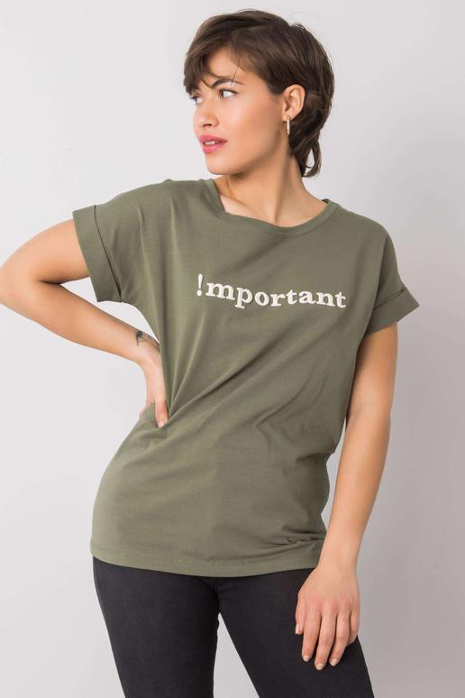 Haki krāsas t-krekls ar uzrakstu Saniyah