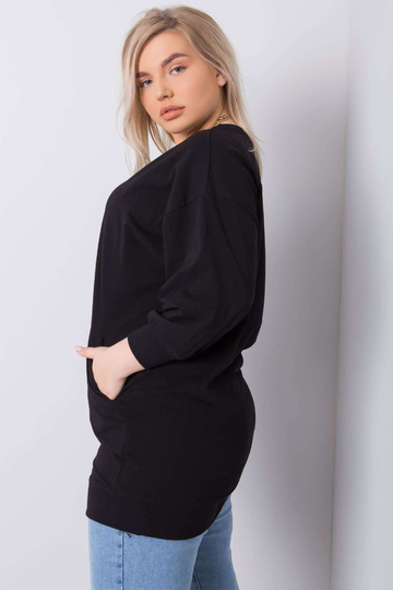 Melna plus izmēra blūze ar... 2
