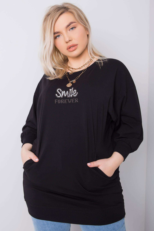 Melna plus izmēra blūze ar Messina... Melna plus izmēra blūze ar Messina...
