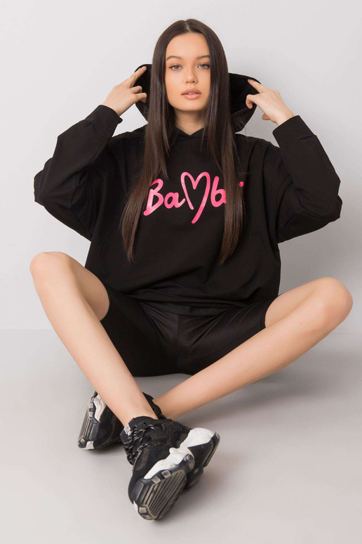 Edna melna kapuce Edna melna kapuce