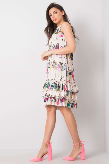 Gaiši bēša kleita... 2