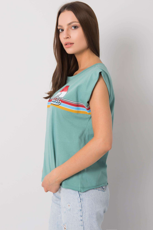 Gaiši zaļš T-krekls ar Malibu apdruku