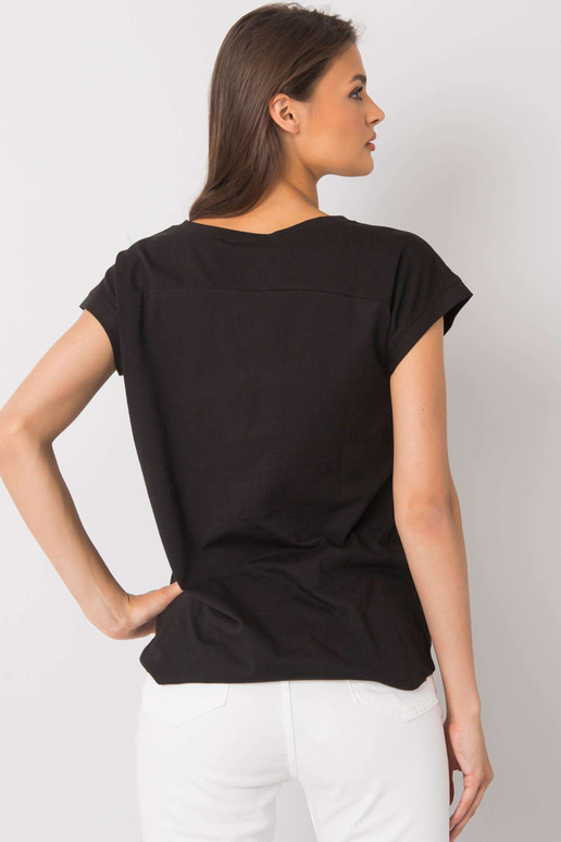 Melns T-krekls ar Aloha apdruku Melns T-krekls ar Aloha apdruku