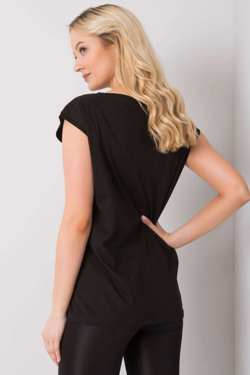 Sāras melnā blūze