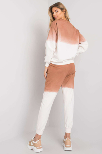 Gaiši brūns komplekts ar...