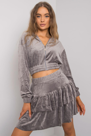 Pelēks velūra komplekts ar...