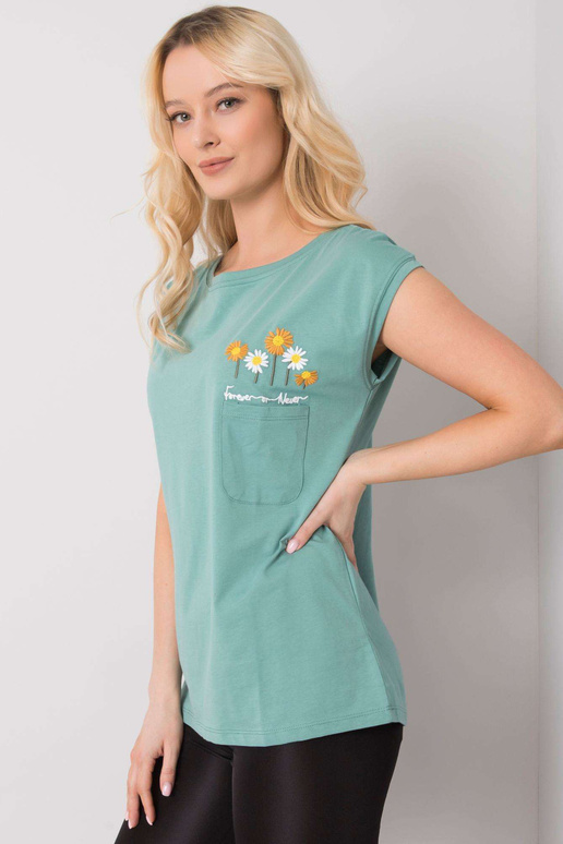 Sāras gaiši zaļa blūze