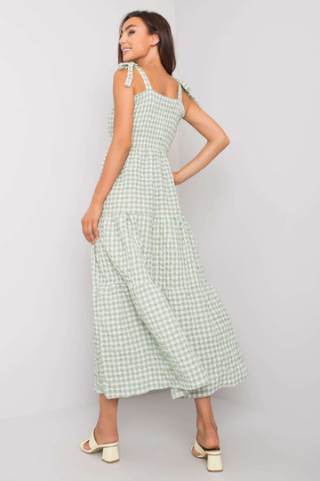 Mišela zaļā rūtainā kleita...