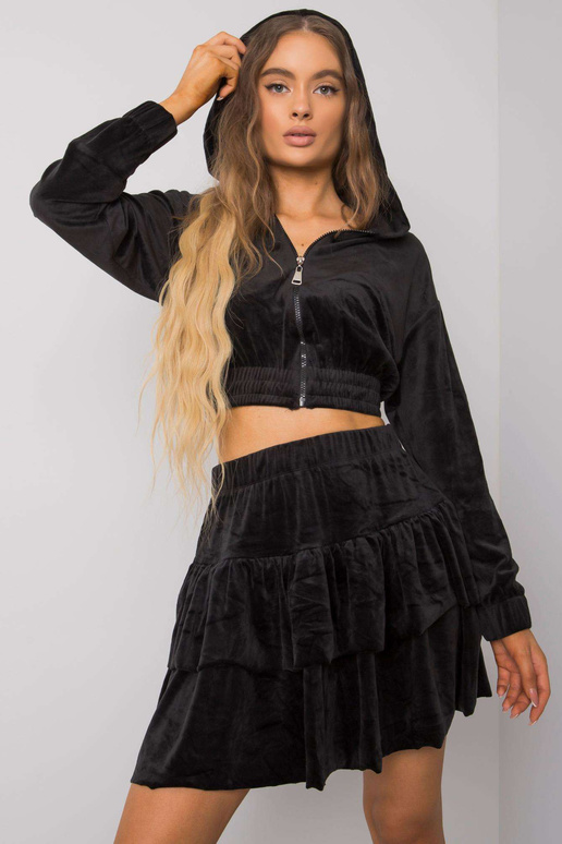 Melns velūra komplekts ar svārkiem Letta