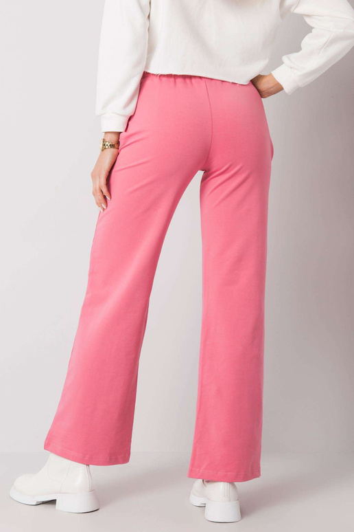 Denisas rozā sporta bikses ar taisnām... Denisas rozā sporta bikses ar taisnām...