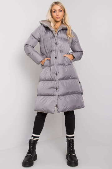 Tumši pelēka stepēta jaka...