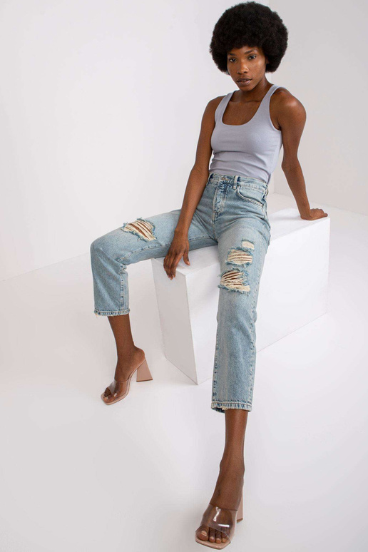 Gaiši zili taisni džinsi sievietēm...