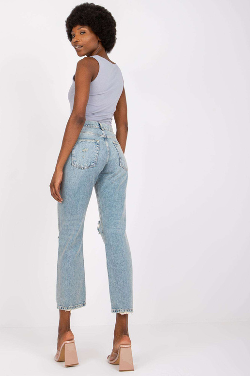 Gaiši zili taisni džinsi sievietēm...