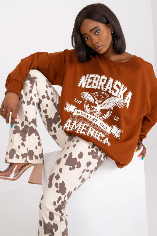 Brūns sporta krekls ar kabatām Patrīcija