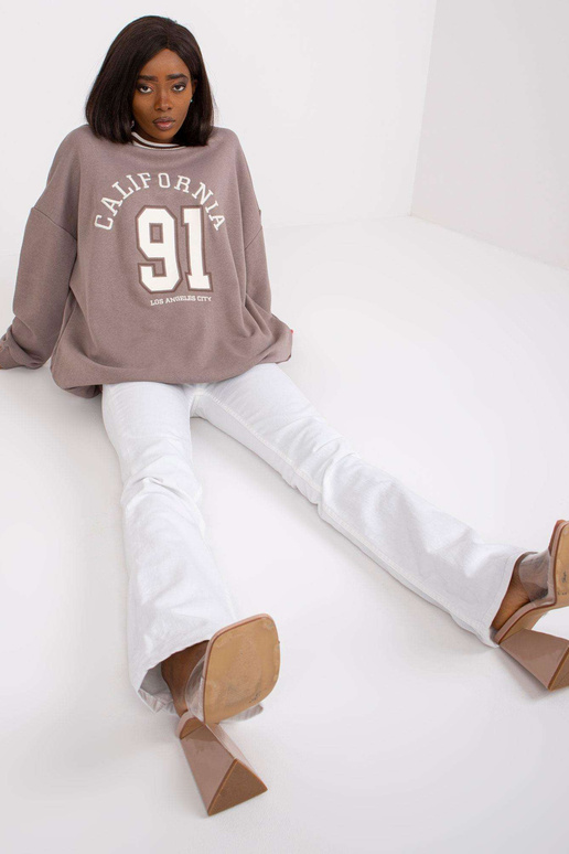 Suzanne tumši bēšs kokvilnas sporta... Suzanne tumši bēšs kokvilnas sporta...