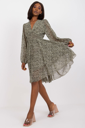 Zaļa un bēša apdruka kleita... 2