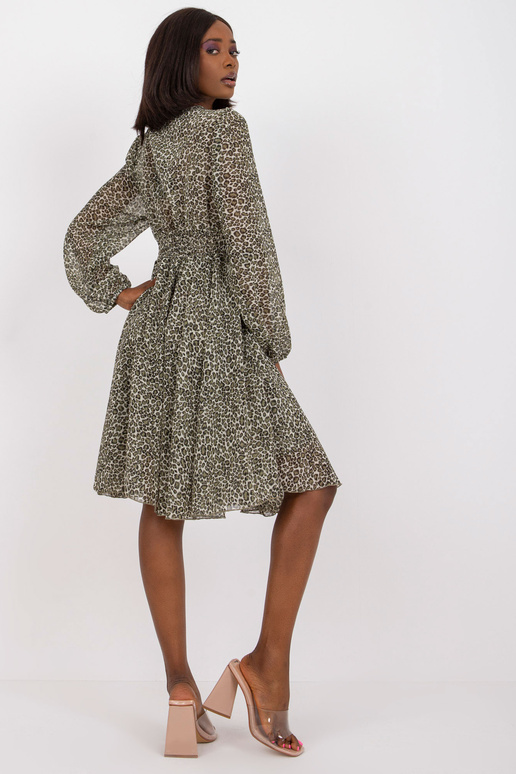 Zaļa un bēša apdruka kleita ar garām...