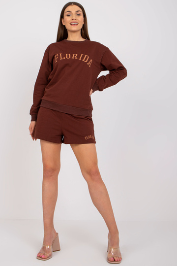 Brūns sporta kreklu... 2