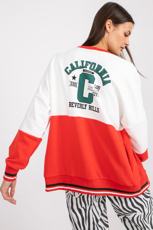 Balts un sarkans sporta krekls ar pogām