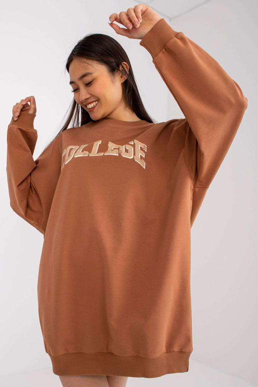 Gaiši brūns garš sporta krekls ar... Gaiši brūns garš sporta krekls ar...