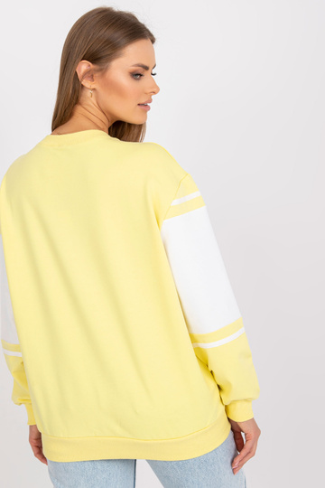 Dzeltens un balts džemperis... 2