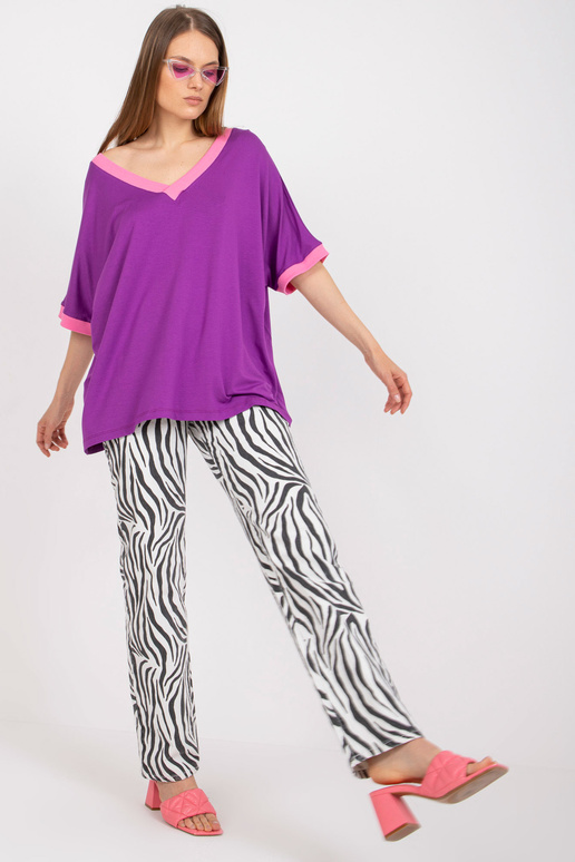 Violeta un rozā oversize blūze ar V... Violeta un rozā oversize blūze ar V...